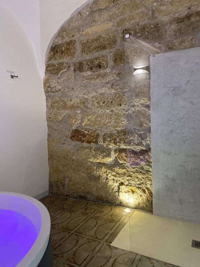 Settegrana Suite Con Vasca Idromassaggio Cinisi Ngoại thất bức ảnh