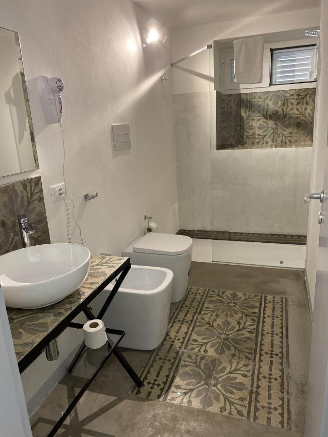Settegrana Suite Con Vasca Idromassaggio Cinisi Ngoại thất bức ảnh