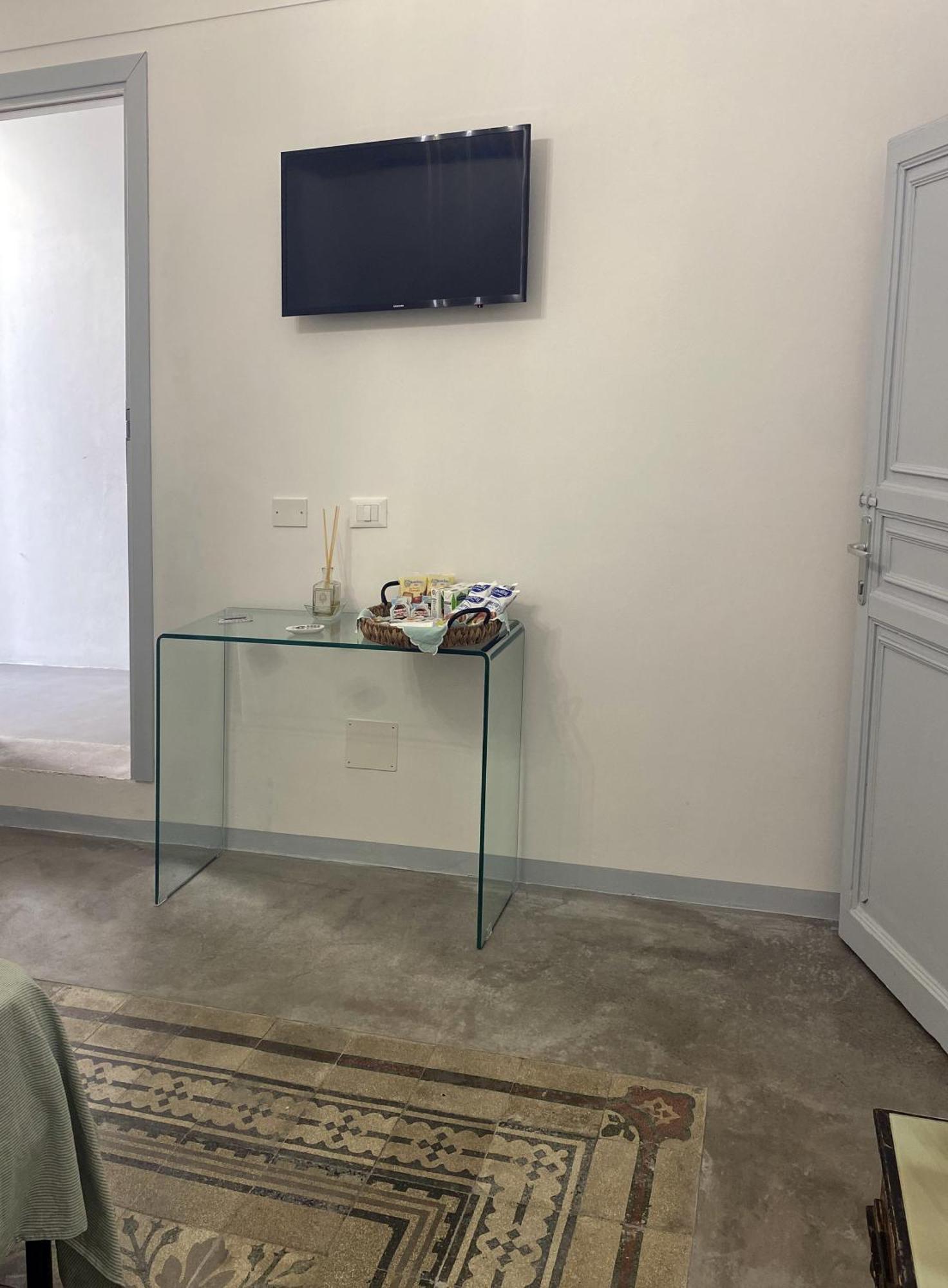 Settegrana Suite Con Vasca Idromassaggio Cinisi Ngoại thất bức ảnh