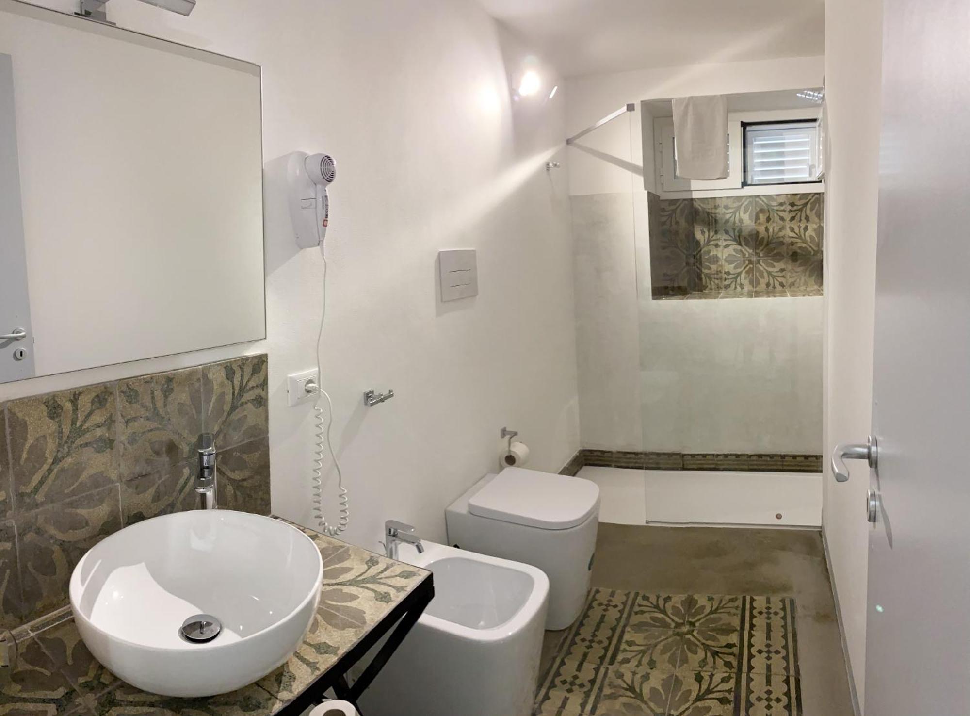 Settegrana Suite Con Vasca Idromassaggio Cinisi Ngoại thất bức ảnh
